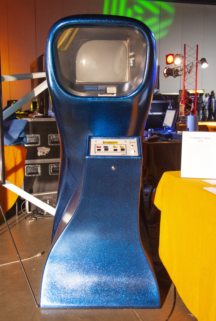 Computer Space arcade cabinet (1 player blue version)